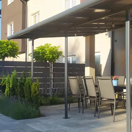 Апартаменты U Podnoza Zamku Щитна