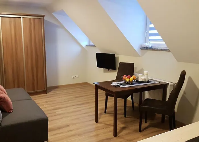 U Podnoza Zamku Apartment Szczytna